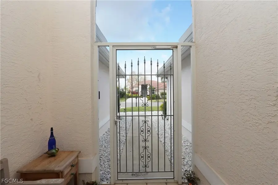 9110 Old Hickory Circle, Fort Myers, FL 33912 - #2