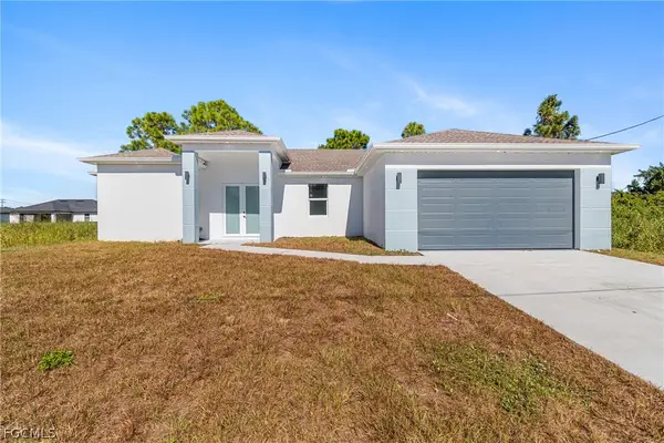 3022 33rd Street Sw, Lehigh Acres, FL 33976