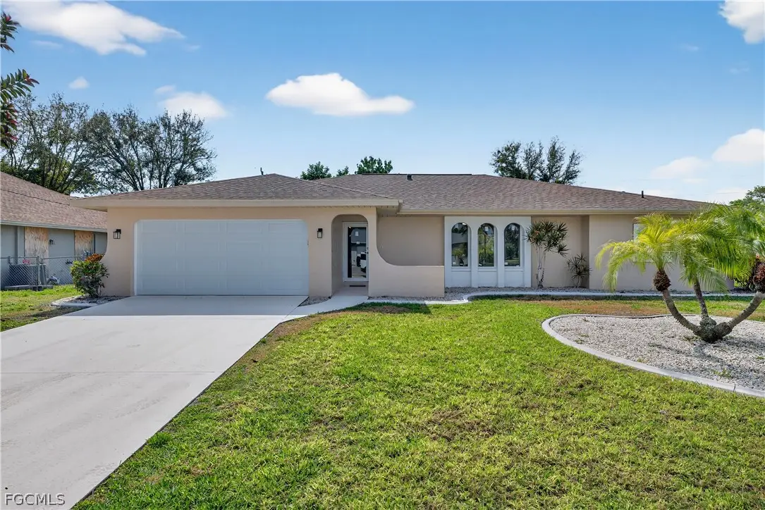 1308 SE 33rd Street, Cape Coral, FL 33904 - #1