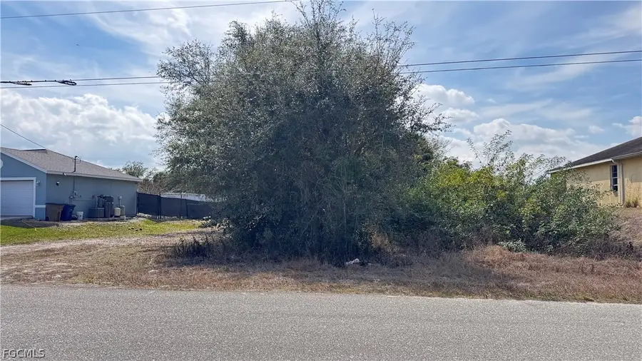 480 Redwing Street, Lehigh Acres, FL 33974 - #2