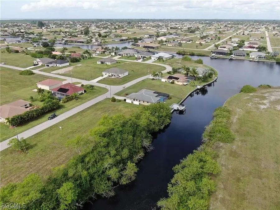 821 NW 33rd Place, Cape Coral, FL 33993 - #2