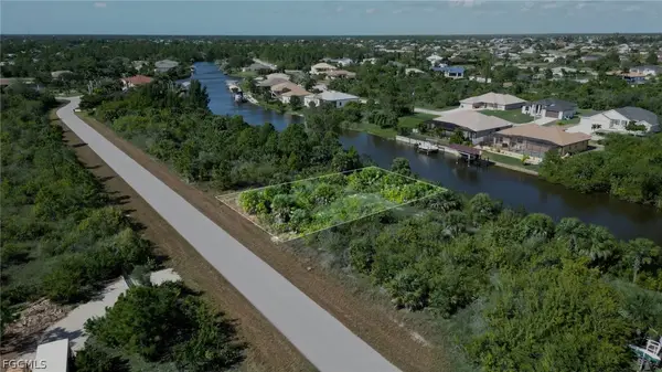 15480 Aribe Avenue, Port Charlotte, FL 33981