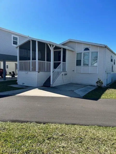 19681 Summerlin Rd D-334 #334, Fort Myers, FL 33908