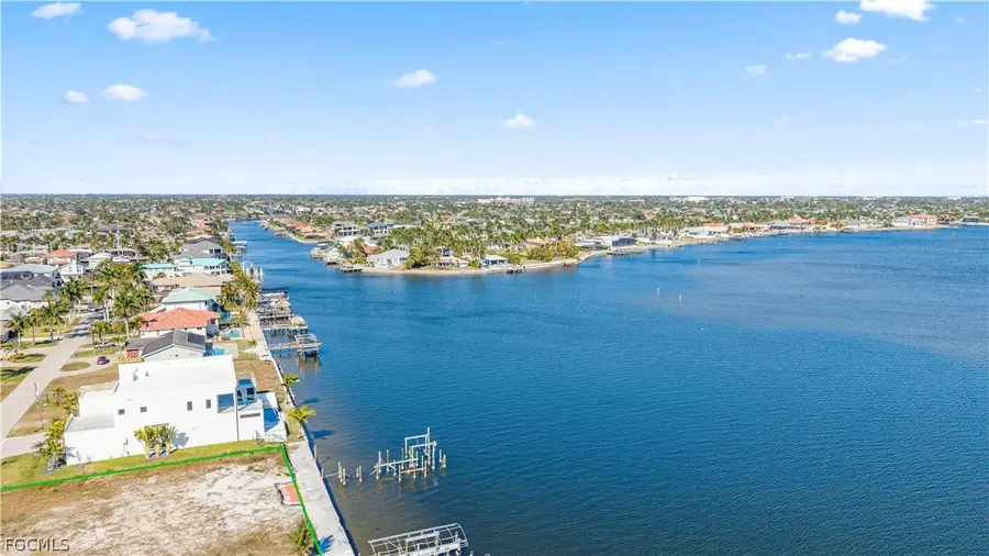 5837 SW 1st Avenue, Cape Coral, FL 33914 - #3