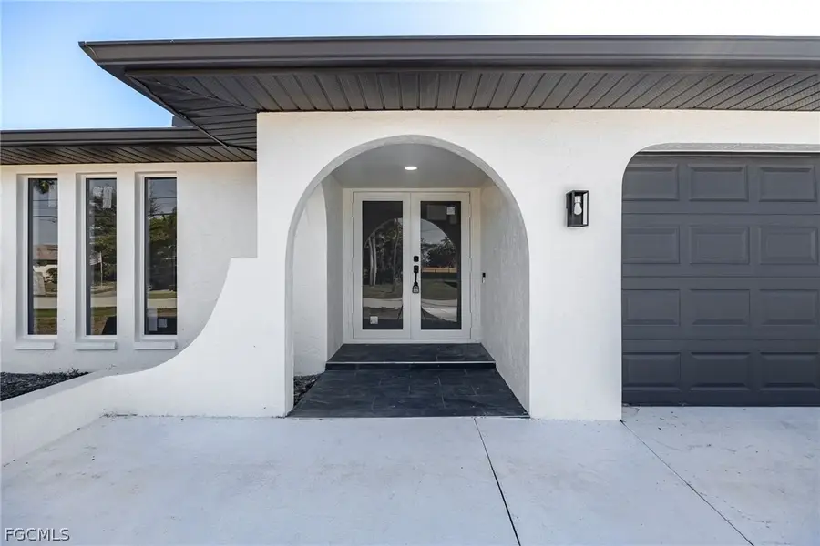 1124 SE 31st Street, Cape Coral, FL 33904 - #3