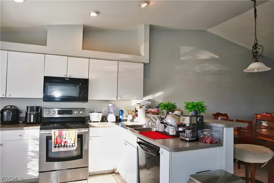 1809/1811 SW Santa Barbara Place, Cape Coral, FL 33991 - #3