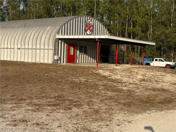 3931 2nd Avenue Se, Naples, FL 34117