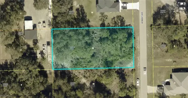 2215 Robert Avenue, Alva, FL 33920