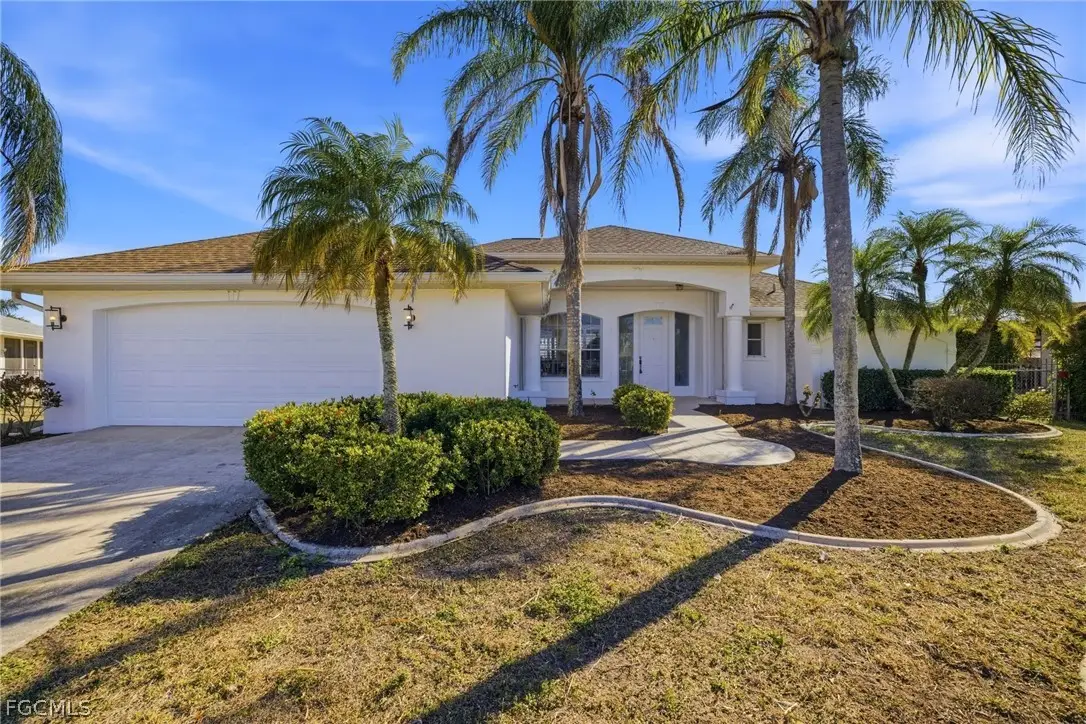 828 SW 52nd Street, Cape Coral, FL 33914 - #1