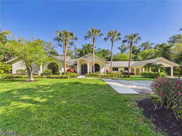 6840 Hendry Creek Drive, Fort Myers, FL 33908