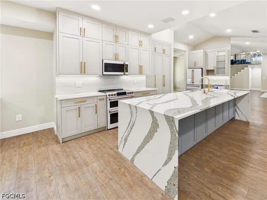 6840 Hendry Creek Drive, Fort Myers, FL 33908 - #3