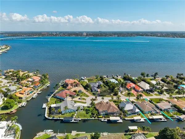 5222 Nautilus Drive, Cape Coral, FL 33904