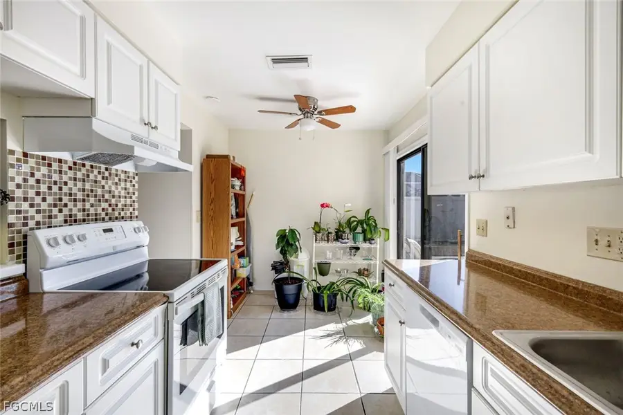 1412 SE 8th Avenue, Cape Coral, FL 33990 - #3