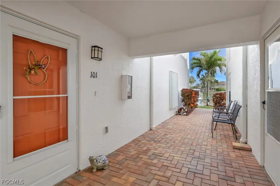 1018 SE 38th Street #101, Cape Coral, FL 33904 - #2