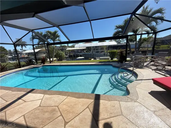 2204 SE 15th Terrace, Cape Coral, FL 33990
