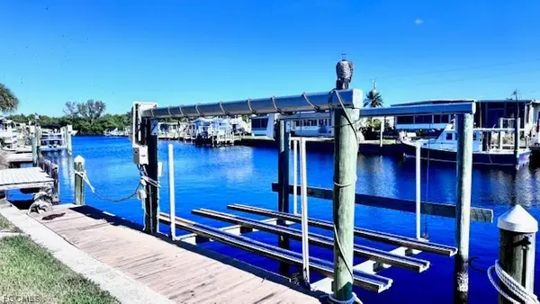 14669 Paul Revere Loop, North Fort Myers, FL 33917