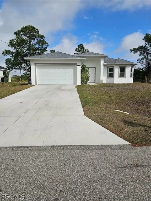 1147 Antonio Street E, Lehigh Acres, FL 33974