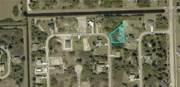 503 Carrillon Avenue S, Lehigh Acres, FL 33974
