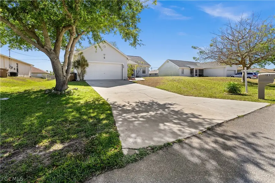 125 NE 11th Place, Cape Coral, FL 33909 - #2