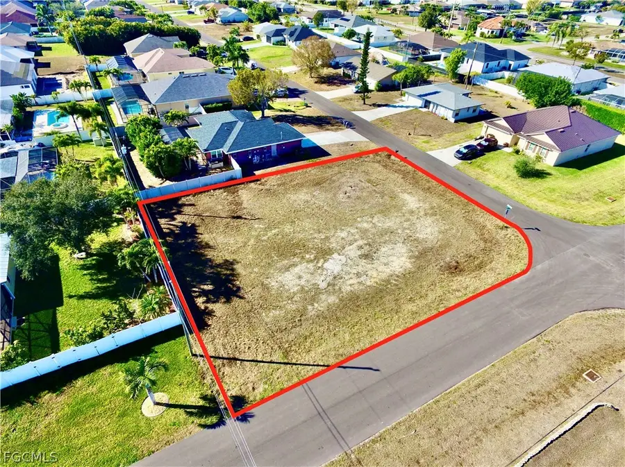 3905 SW 20th Place, Cape Coral, FL 33914 - #3