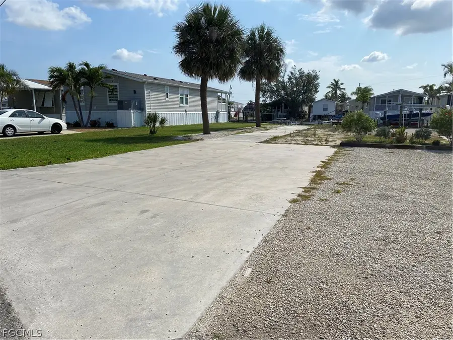 32 Nancy Lane, Fort Myers Beach, FL 33931 - #3