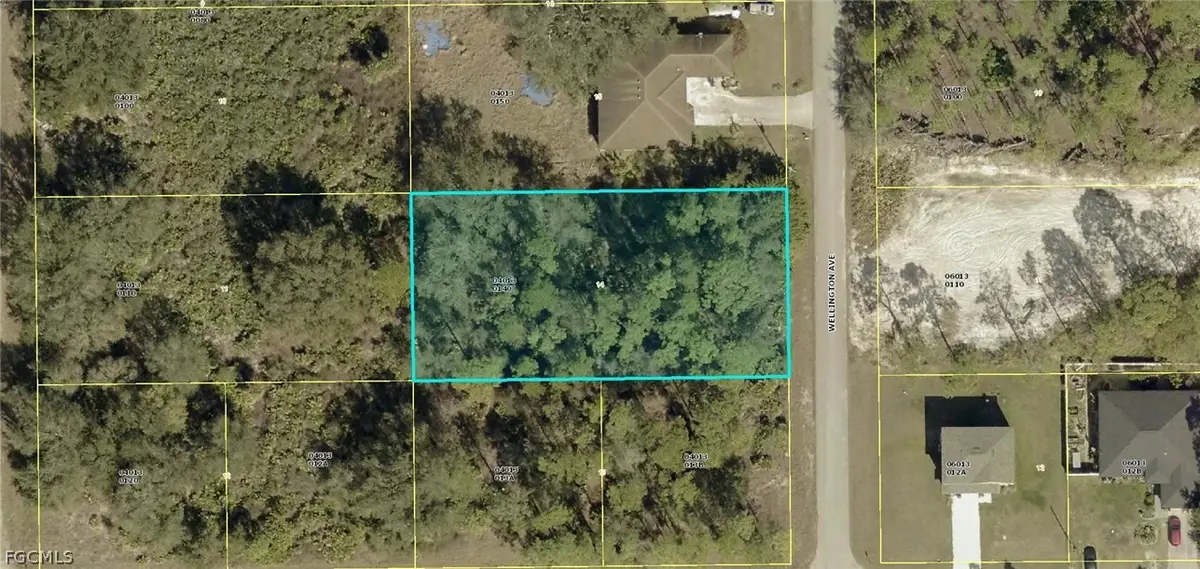 1305 Wellington Avenue, Lehigh Acres, FL 33972 - #1