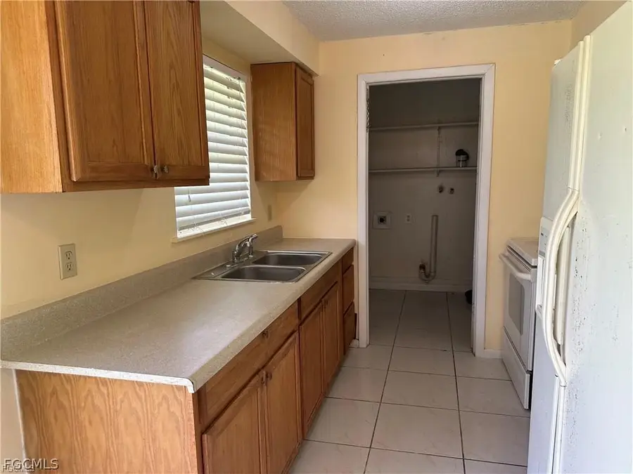 8 Roanoke Drive, Fort Myers, FL 33905 - #3