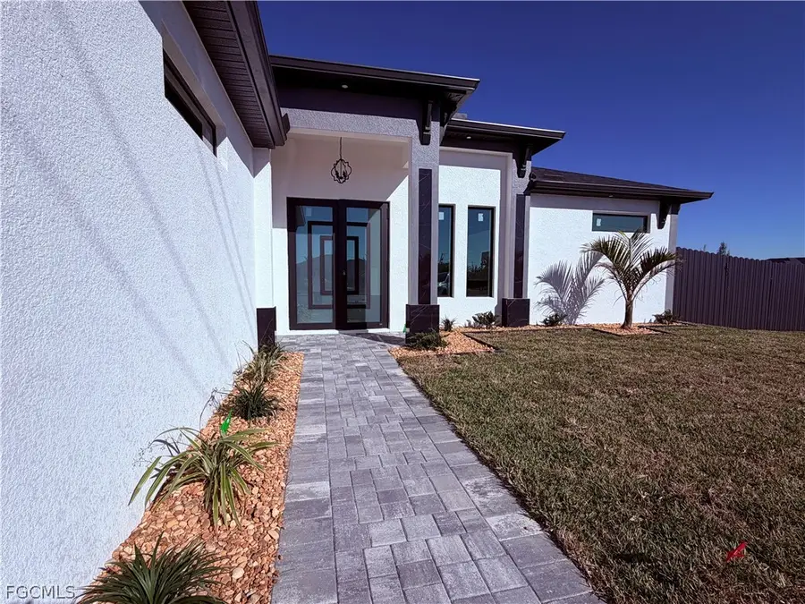 909 Santa Barbara Boulevard N, Cape Coral, FL 33993 - #3
