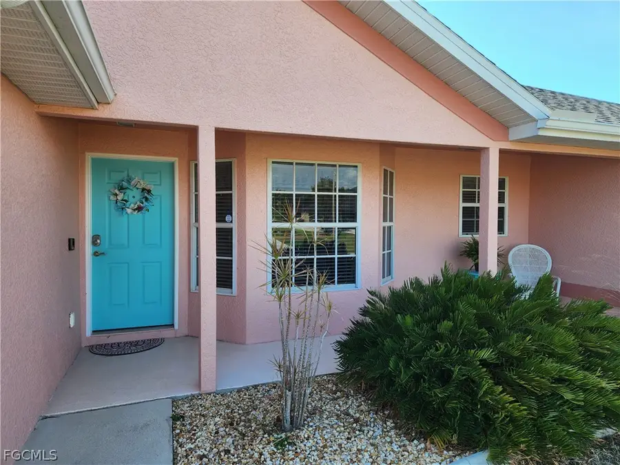 3006 SW 15th Place, Cape Coral, FL 33914 - #2