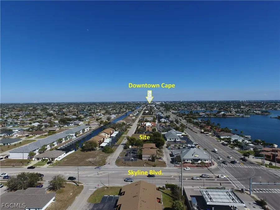 712 SW 47th Terrace, Cape Coral, FL 33914 - #2