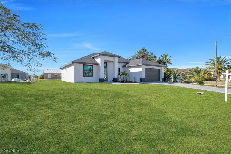 2204 NE 14th Place, Cape Coral, FL 33909 - #2