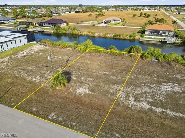 1621 NW 36th Place, Cape Coral, FL 33993