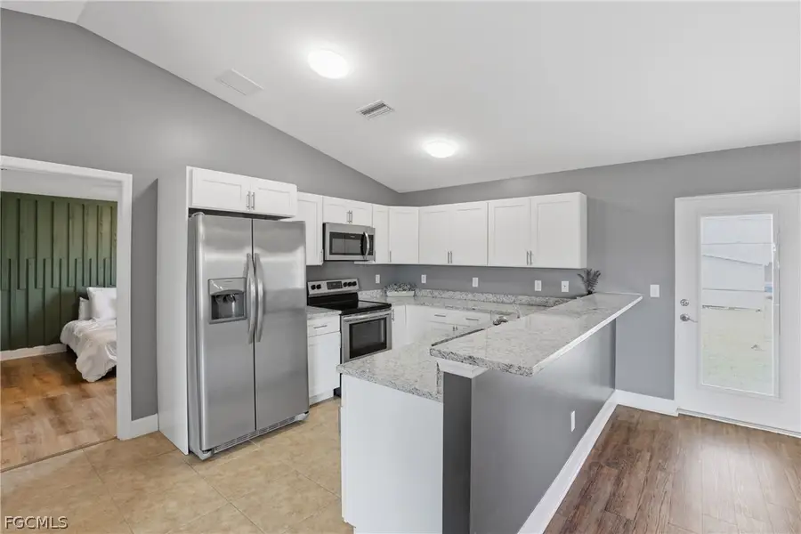 3017 NE 2nd Avenue, Cape Coral, FL 33909 - #3