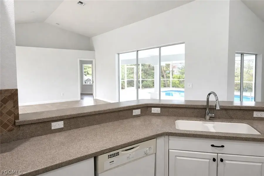 1317 NE 5th Place, Cape Coral, FL 33909 - #3