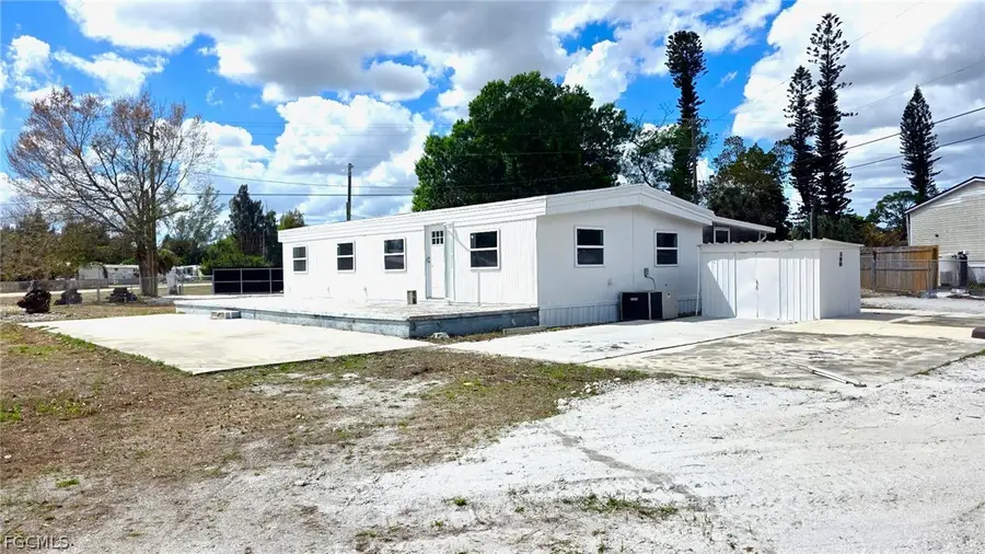 8180 Suncoast Drive, North Fort Myers, FL 33917 - #2