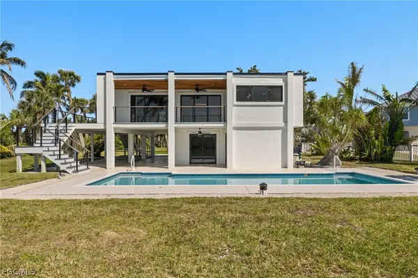 3702 Coquina Drive, Sanibel, FL 33957