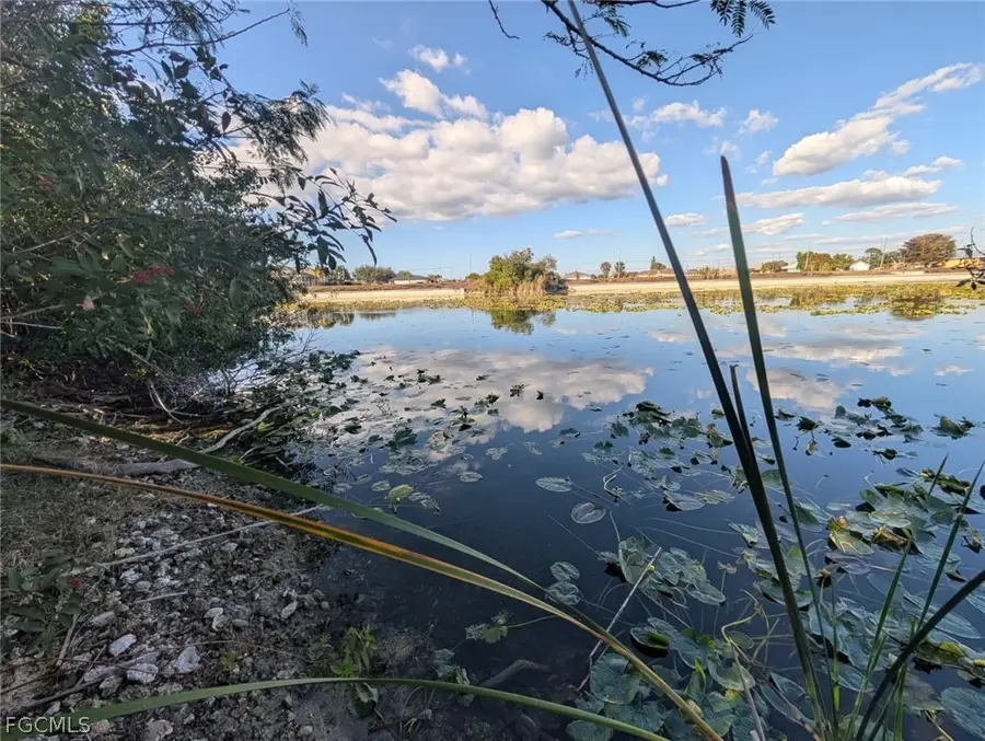 2137 NE 20th Lane, Cape Coral, FL 33909 - #2