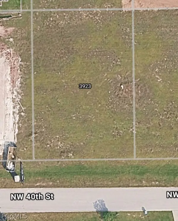 3923 NW 40th Street, Cape Coral, FL 33993