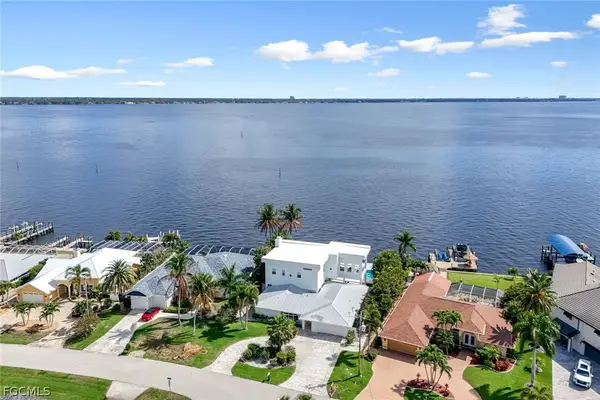 2302 SE 28th Street, Cape Coral, FL 33904