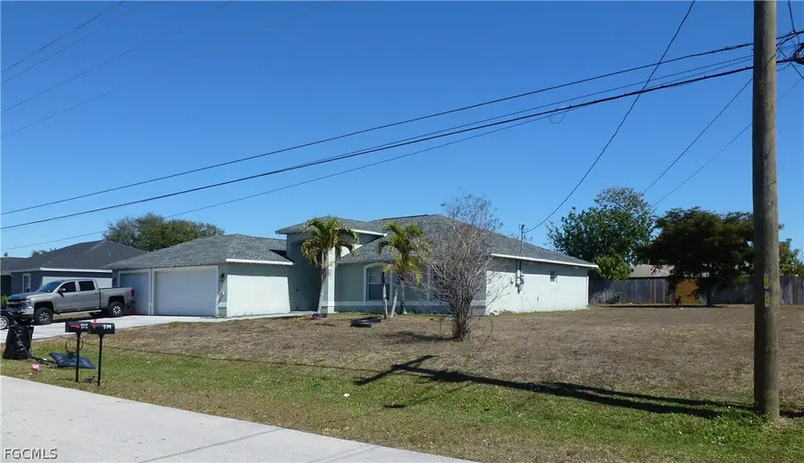 513 SE 16th Place, Cape Coral, FL 33990 - #3
