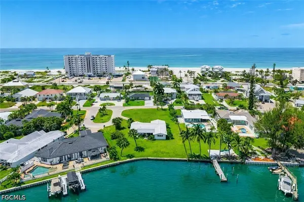 7861 Buccaneer Drive, Fort Myers Beach, FL 33931