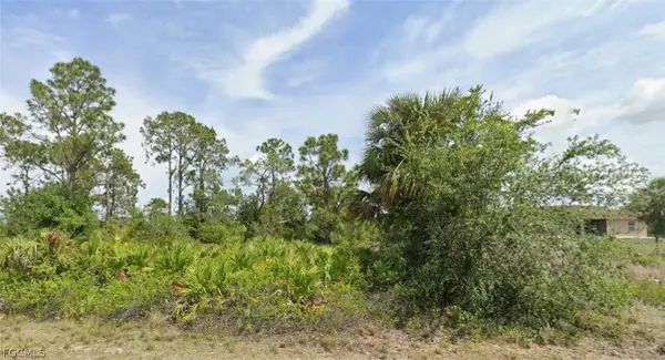 1226 Escarte Street E, Lehigh Acres, FL 33974