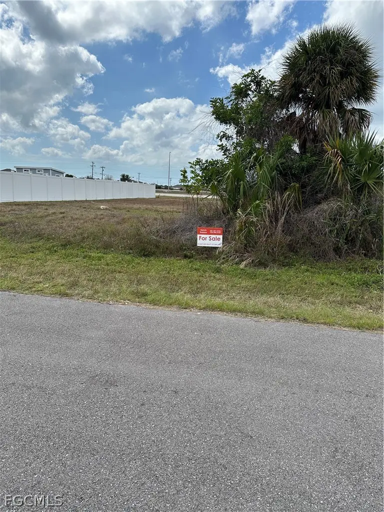 1612 NW 31st Place, Cape Coral, FL 33993 - #2