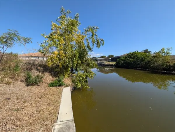 1910 SW 30th Terrace, Cape Coral, FL 33914