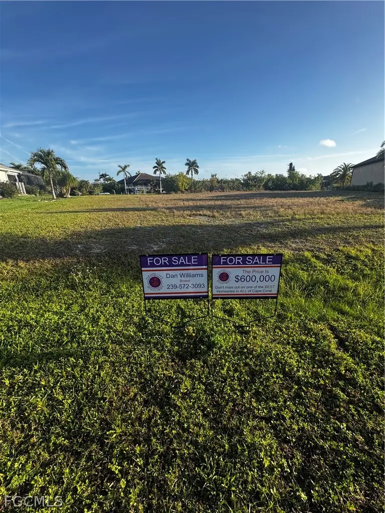 2801 SW 34th Terrace, Cape Coral, FL 33914 - #2