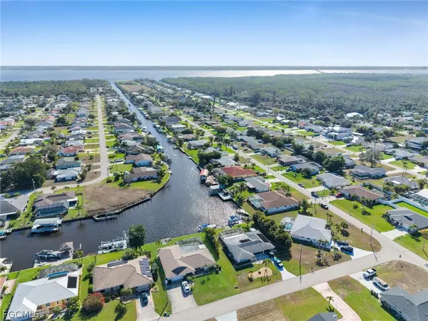 2041 SE 16th Street, Cape Coral, FL 33990