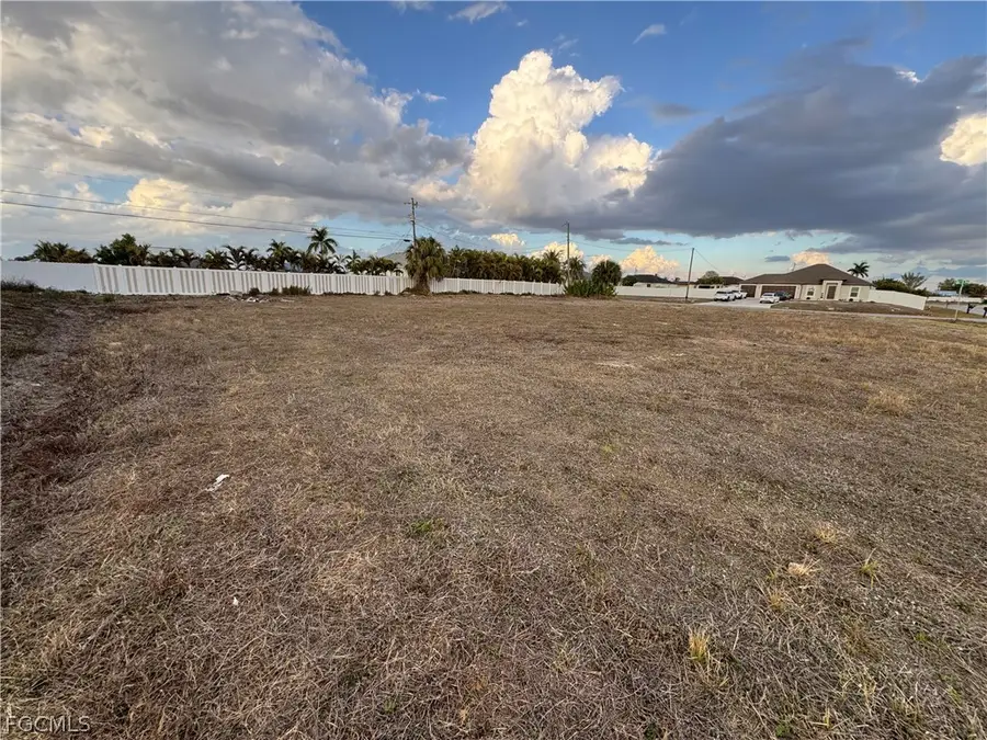 339 NE 9 Terrace, Cape Coral, FL 33909 - #3