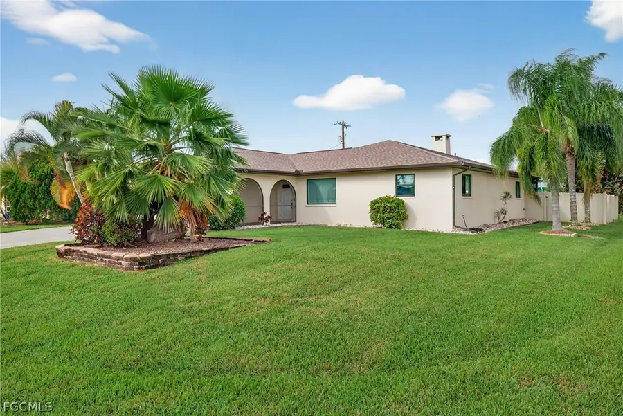 1802 SE 11th Place, Cape Coral, FL 33990 - #2