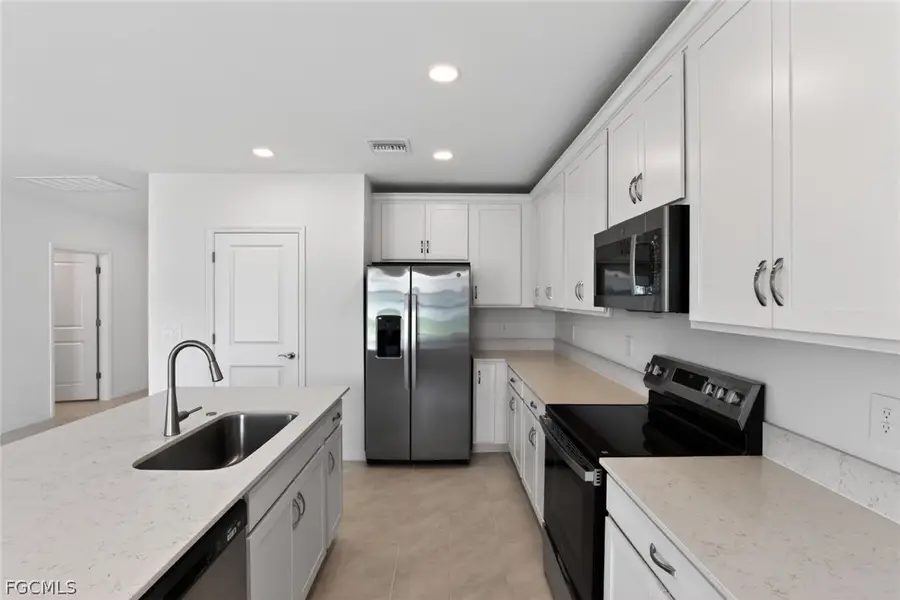 254 Lakeside Breeze Way, Lehigh Acres, FL 33936 - #2