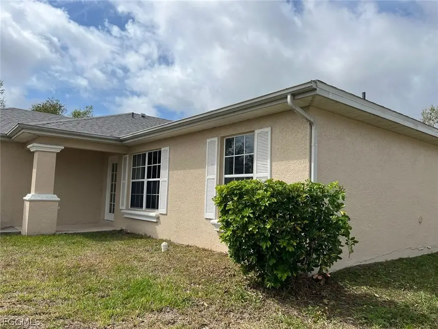 1808 SW 2nd Place, Cape Coral, FL 33991 - #3